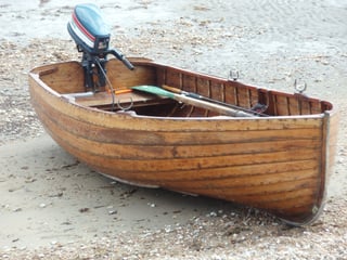treating-gas-for-use-in-outboard-motors.jpg