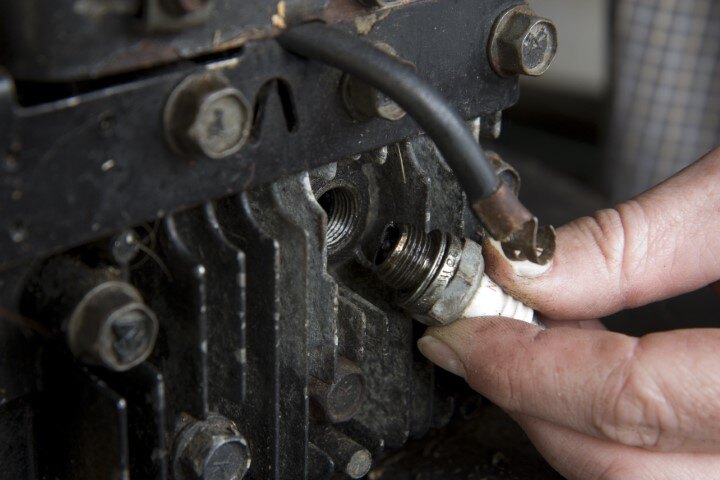 Six Easy Tips for Better Lawnmower Maintenance