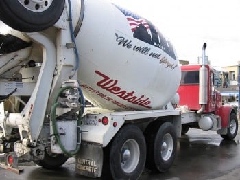 Heavy Truck Fleet Maximizes Fuel with Mix-I-Go and Dee-Zol