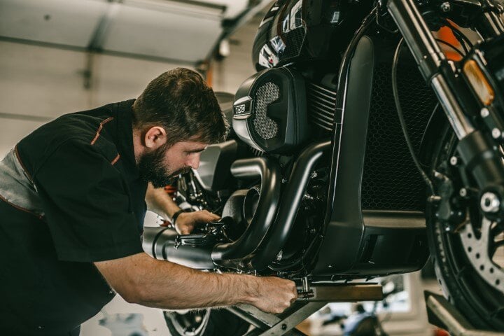 The latest dirt on “slick” oil treatment for motorcycles