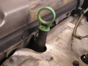 does oil help with noisy engines