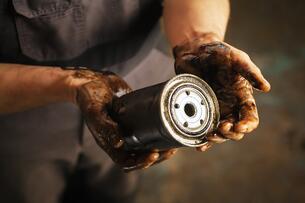 629px-Oil_filter_wrench.jpg